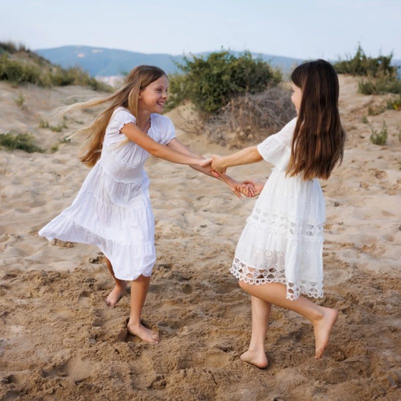 Children's photo session in Sunny Beach, frame 1