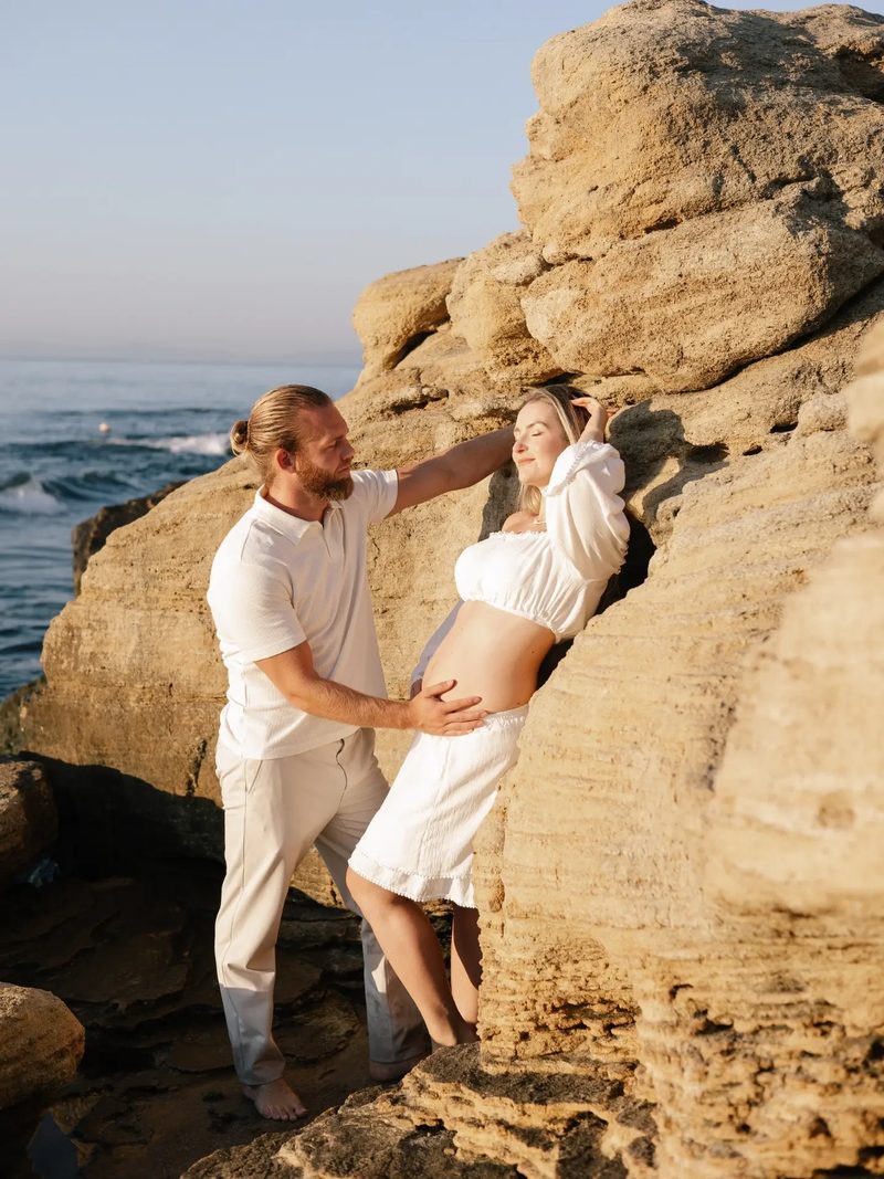 Family photo session in Ravda, frame 8