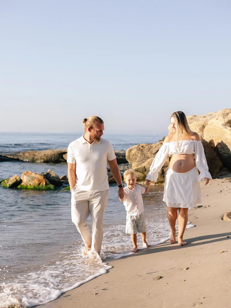 Family photo session in Ravda, frame 15